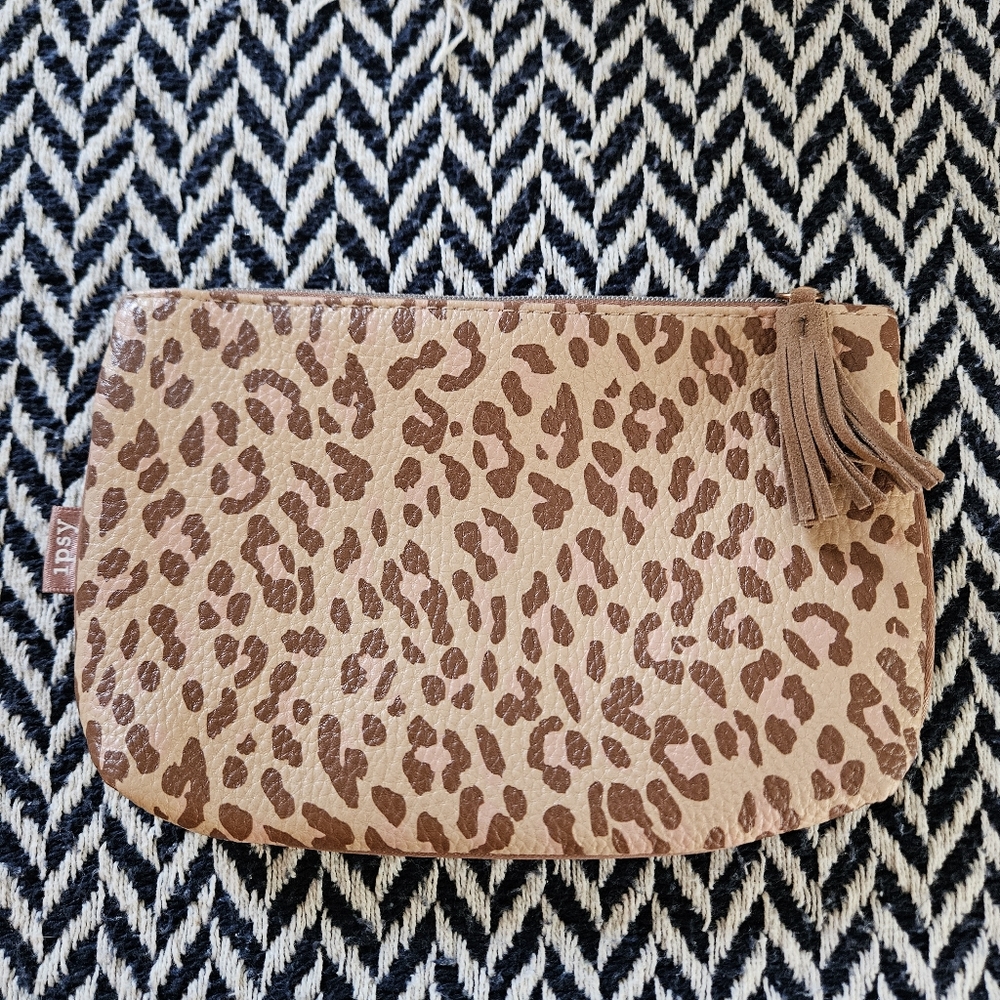 FREE w/ Any Purchase! Leopard Animal Print Ipsy Makeup Bag w/ Tassel Pull